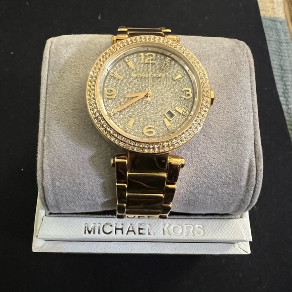 Michael Kors Watch - Picture 4 of 6